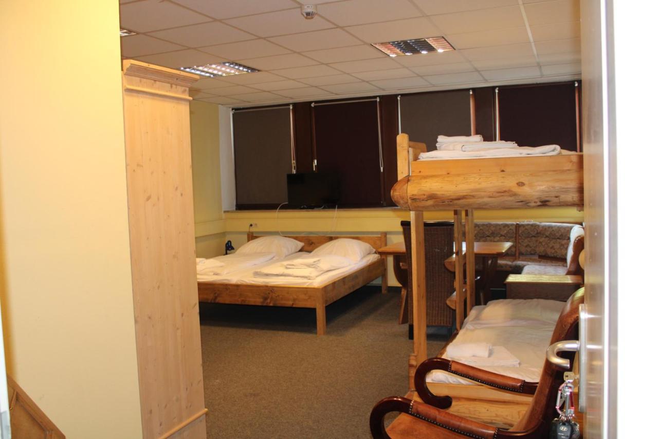Hotel Maximo Pinneberg Bagian luar foto