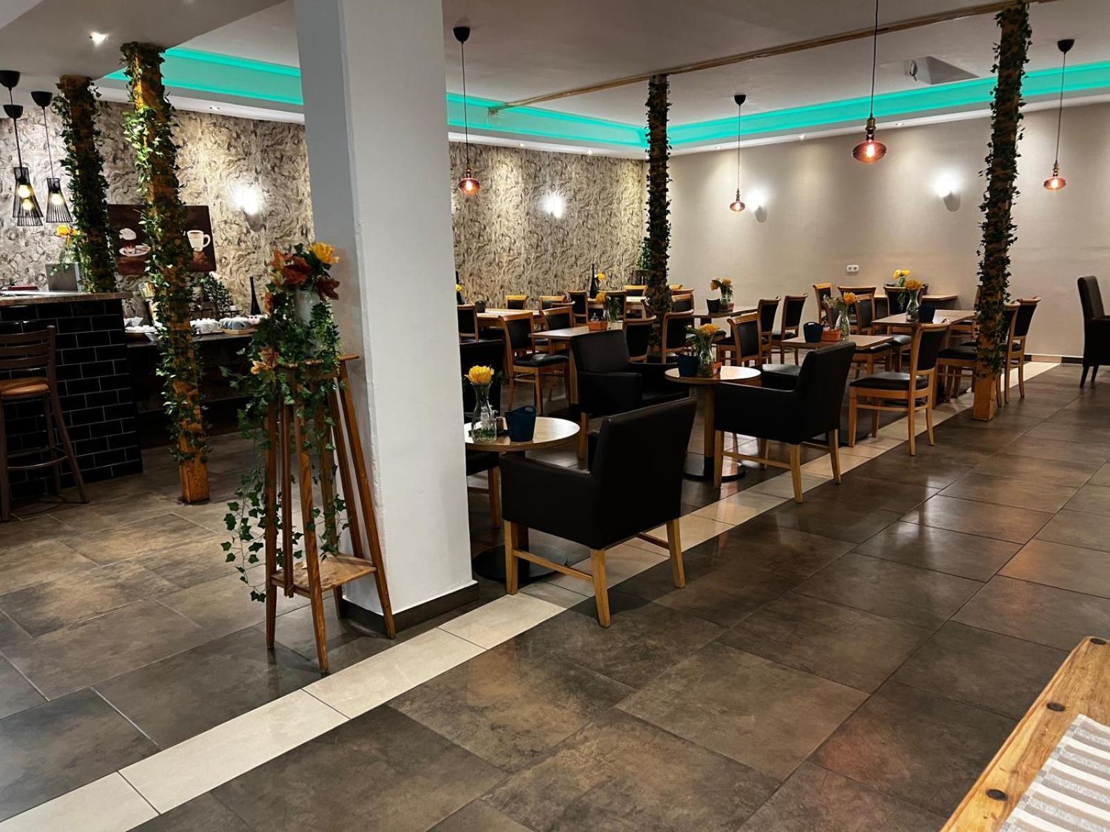 Hotel Maximo Pinneberg Bagian luar foto