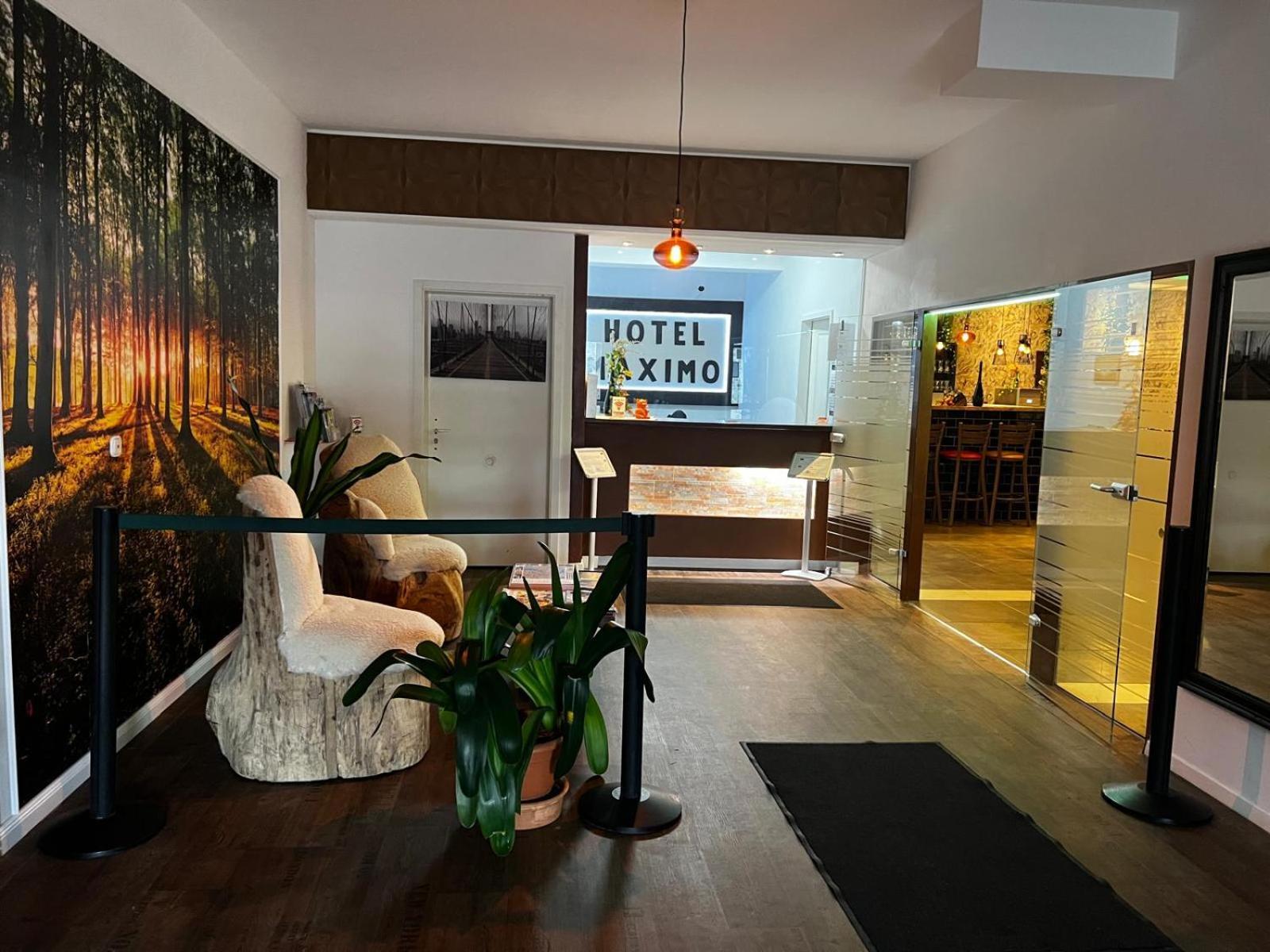 Hotel Maximo Pinneberg Bagian luar foto