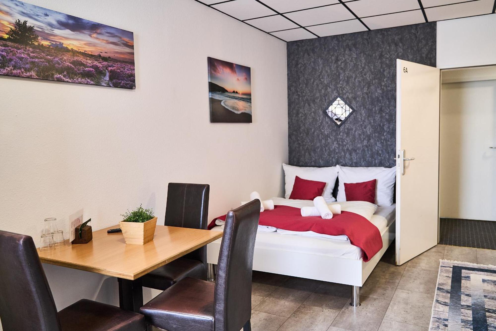 Hotel Maximo Pinneberg Bagian luar foto
