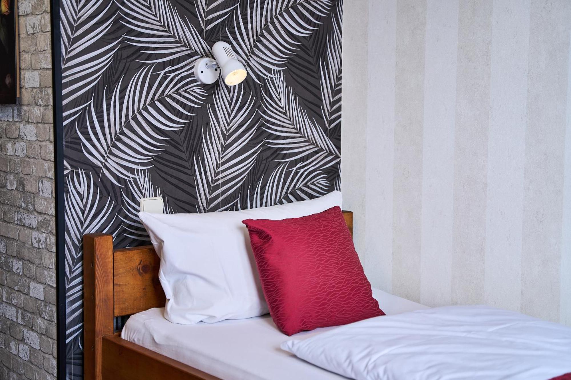 Hotel Maximo Pinneberg Bagian luar foto