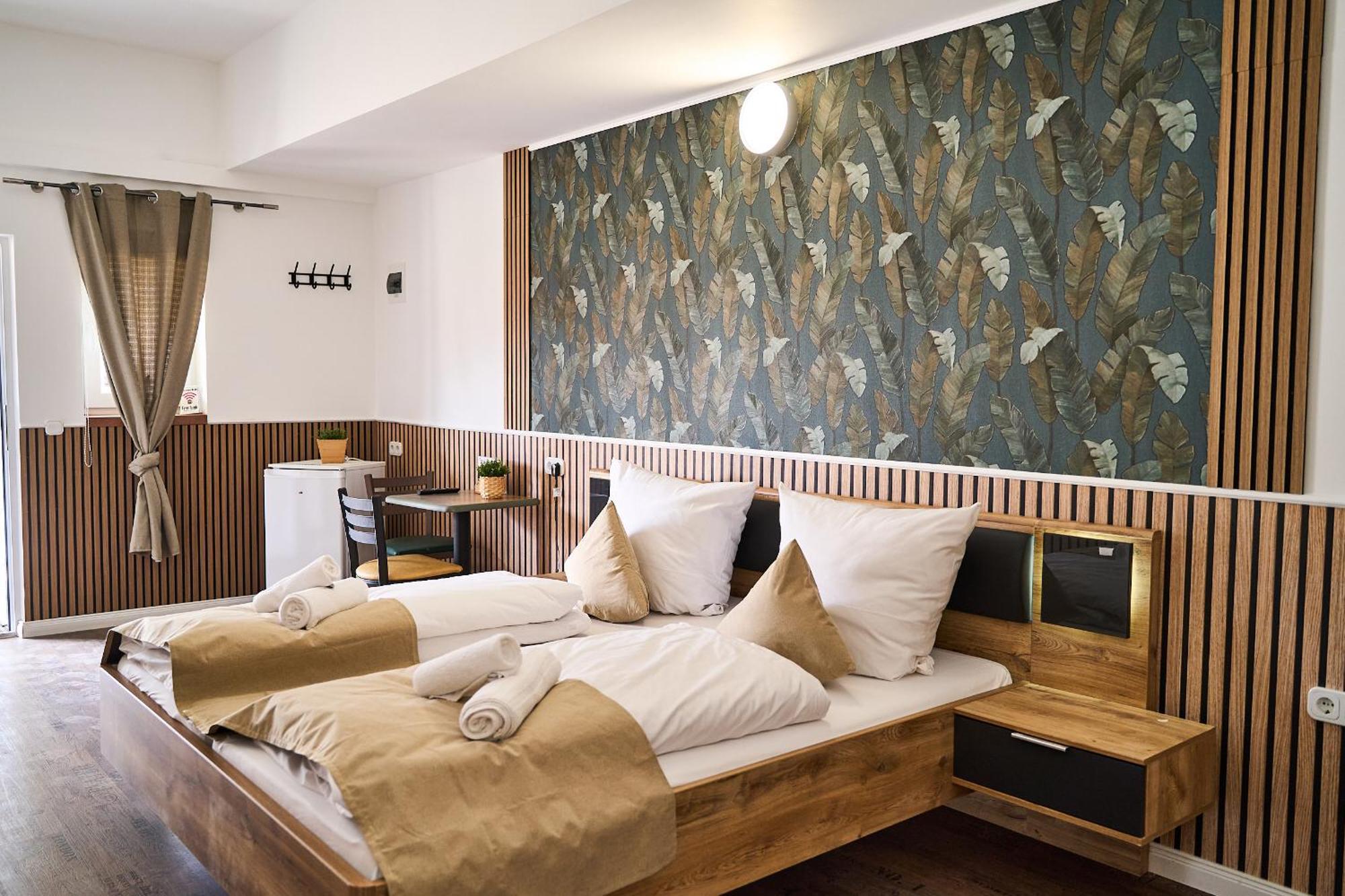 Hotel Maximo Pinneberg Bagian luar foto
