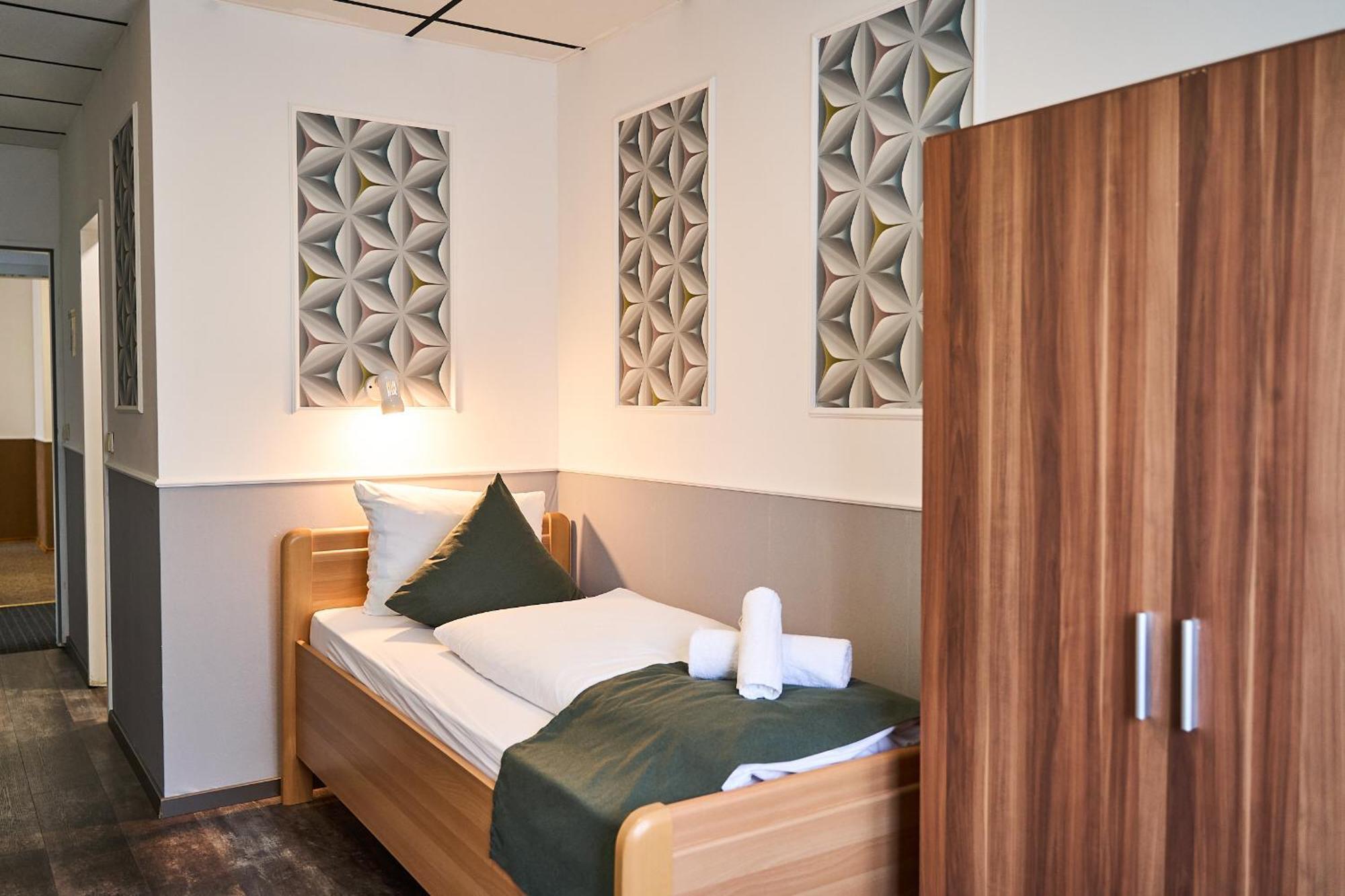 Hotel Maximo Pinneberg Bagian luar foto