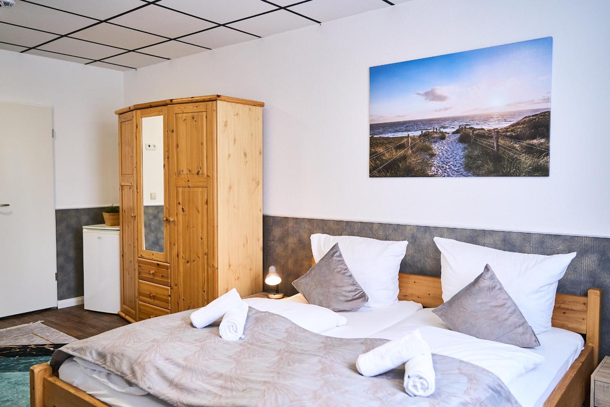 Hotel Maximo Pinneberg Bagian luar foto