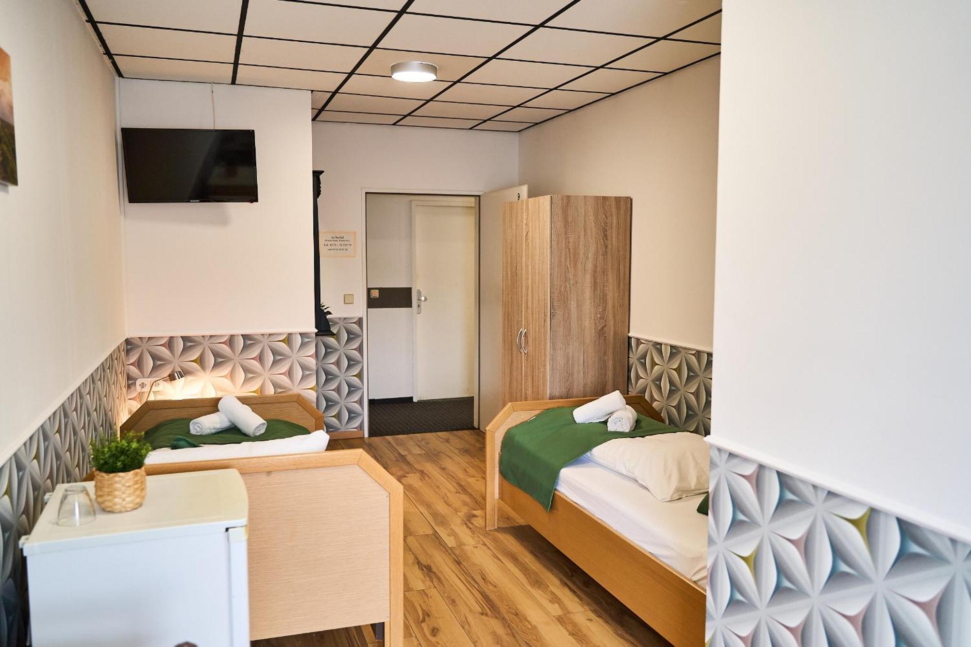 Hotel Maximo Pinneberg Bagian luar foto